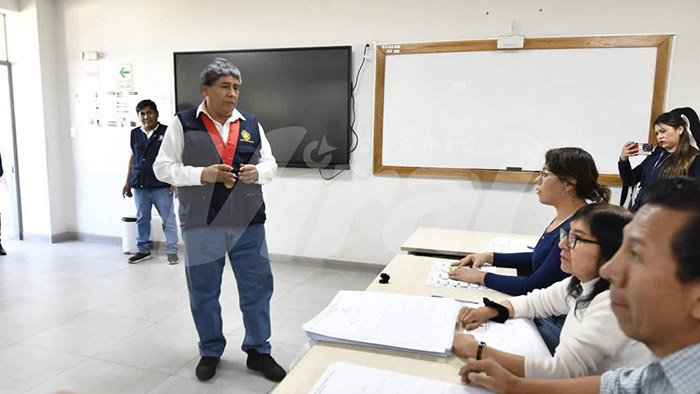 Arequipa: ocho años de prisión por abandonar locales de votación durante escrutinio